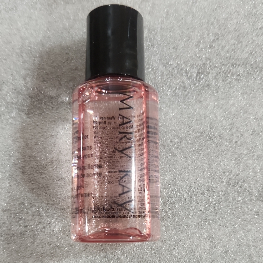 Mary Kay Gentle Pink Makeup Remover - Picture 3 of 3